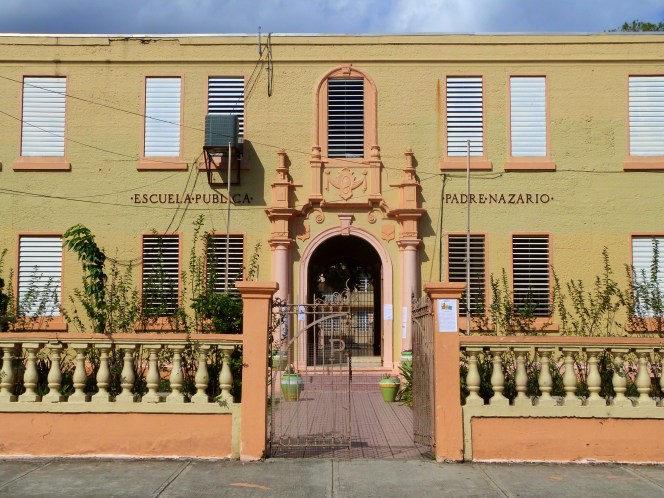 Escuela_Padre_Nazario_2_-_Guayanilla_Puerto_Rico.jpg